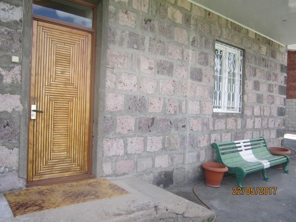 House In Tsaghkadzor Exterior foto